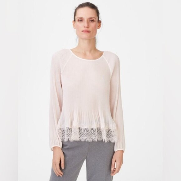 Club Monaco Tops - NWT CLUB MONACO Zamika top white xs